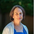 annette lareau headshot