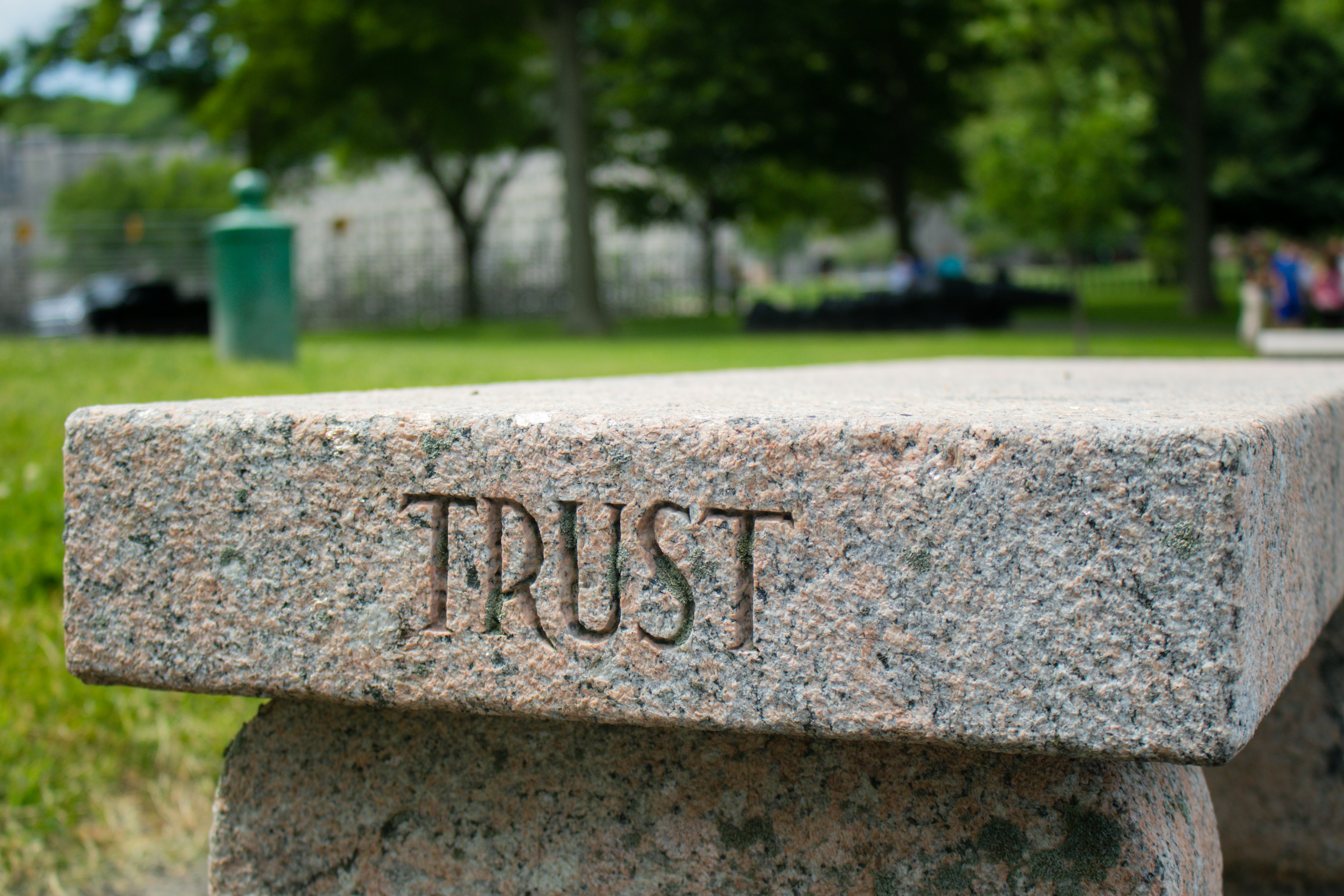 trust-sign