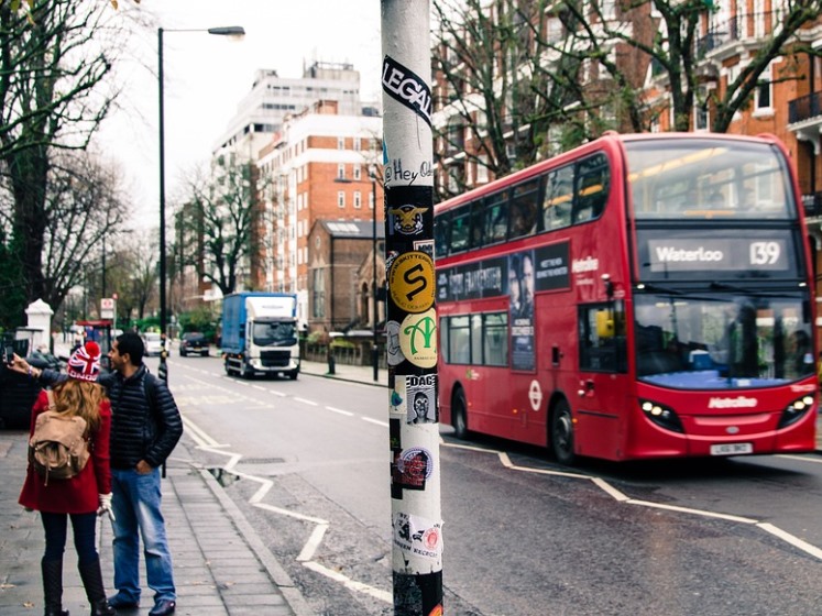 Londonbus747x560