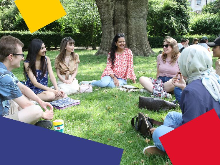 4_3_research_students_in_park_with_squares