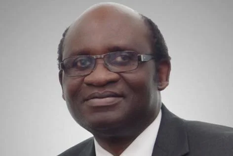Dr Olu Fasan