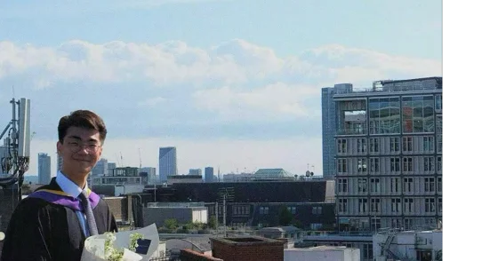 Sung Jae Harry Park celebrates his graduation at LSE.