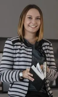 Alexandra Kirienko 123x205