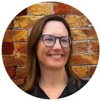 A photo of Prof. Elizabeth Robinson