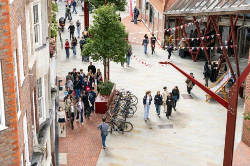 Students outside the LSE Student Union Building