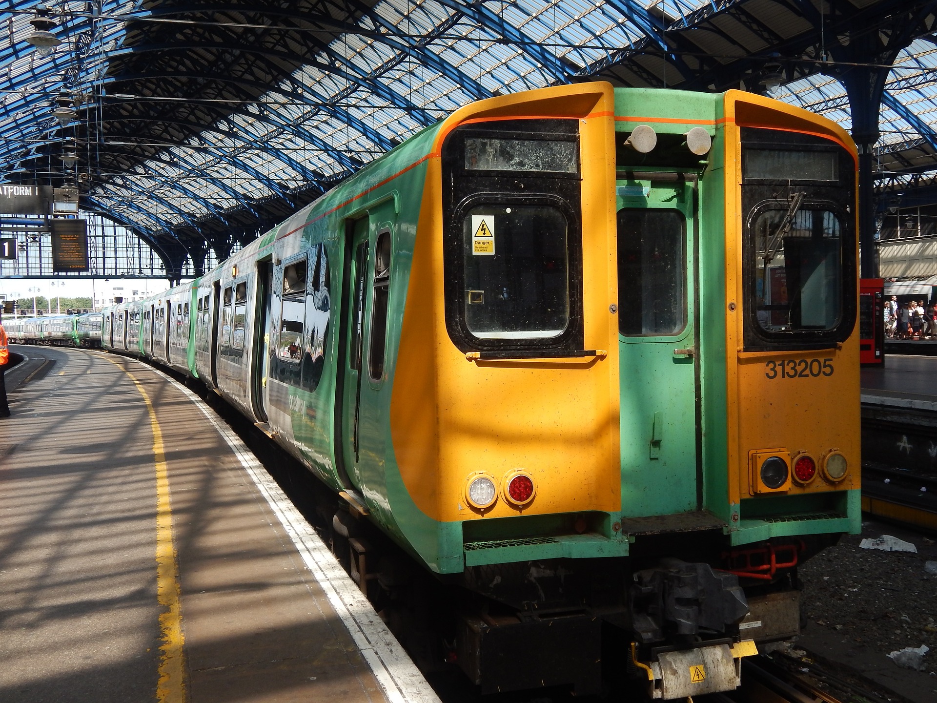 Stock_Jonathan_Blog_brighton-station-g5a06eb31d_1920