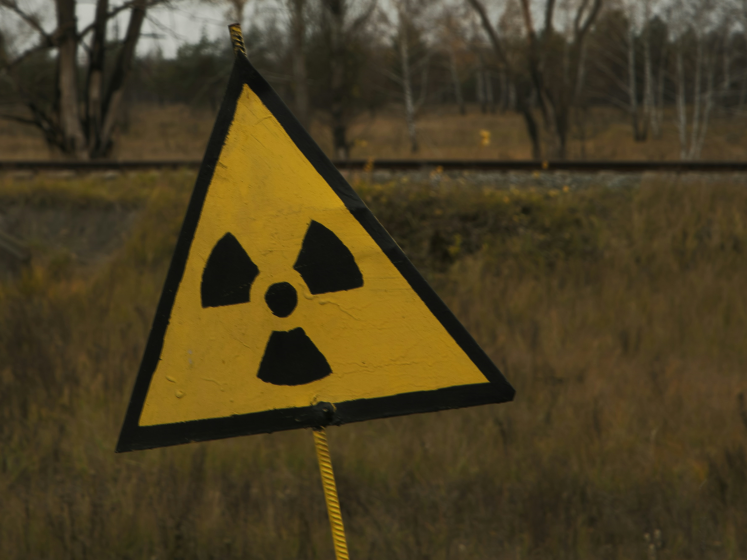 Rethinking America radiation nuclear 747x560